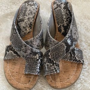 New Donald Pliner Wedge, size 7 1/2